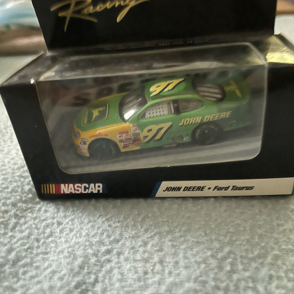 1999 NASCAR Hot Wheels Racing John Deere NASCAR Diecast Car. New! - Picture 2 of 3